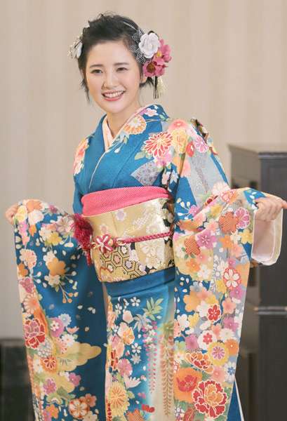 兒玉遥や松井珠理奈　AKB48新成人32人、NMB木下百花は“国鉄制服”