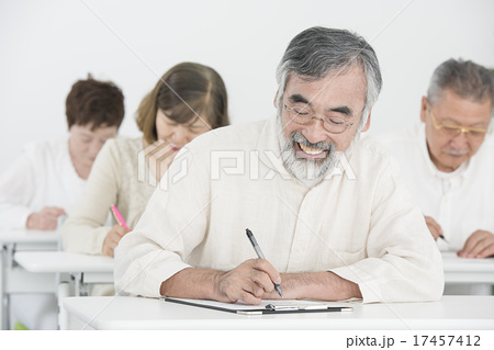 画像に間違った解説をつけるトピ