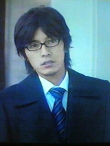 【画像】メガネ姿のイケメン♪