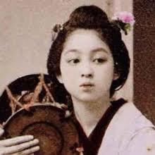 着物姿の有名人の画像を貼るトピ