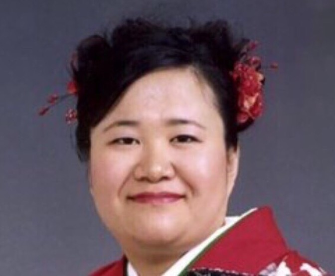 着物姿の有名人の画像を貼るトピ
