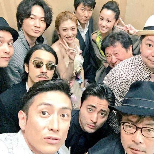 綾野剛が飲酒トークで暴走「（小栗）旬なんて別にかっこよくない、山田（孝之）は毛玉」