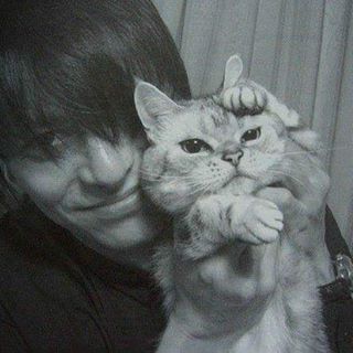 芸能人と動物の写真