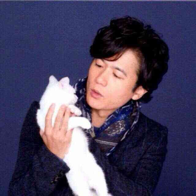 芸能人と動物の写真