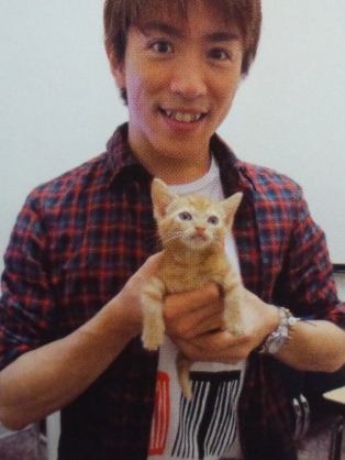 芸能人と動物の写真