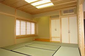 部屋が和室な人