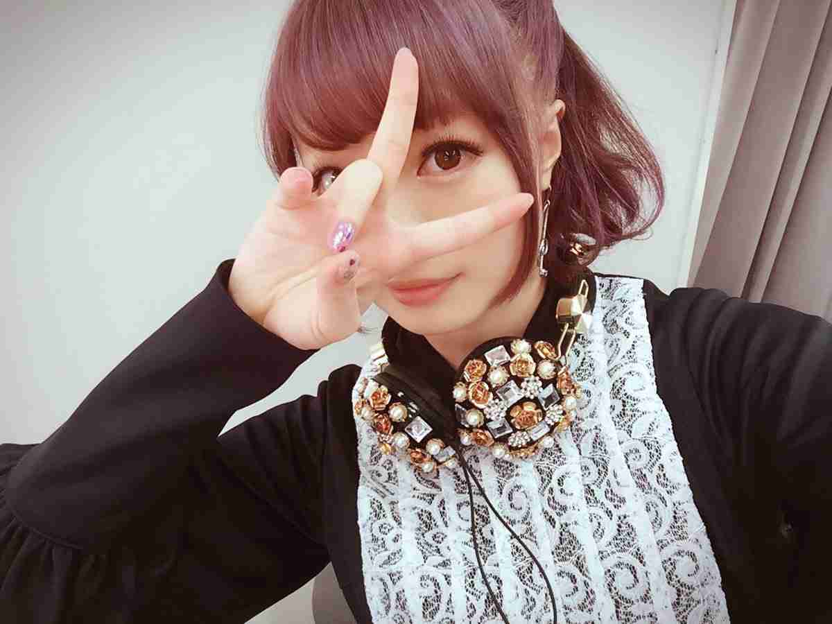 好きな女優さんの写真を貼ると、メイク方法を教えてもらえるトピ