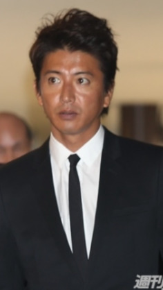 唇の色が悪い人