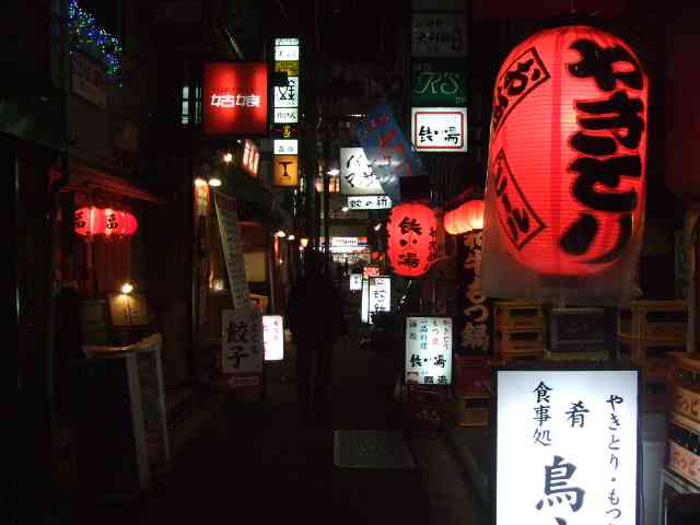 夜行くとワクワクする場所