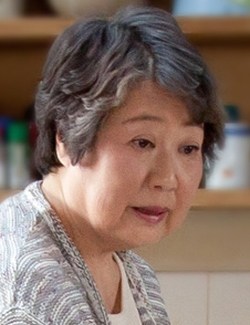 自分の親は誰に似ていますか？