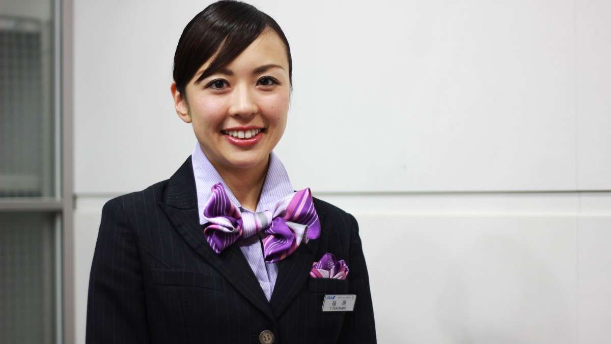 剛力彩芽、藤田ニコル風のコスプレを披露