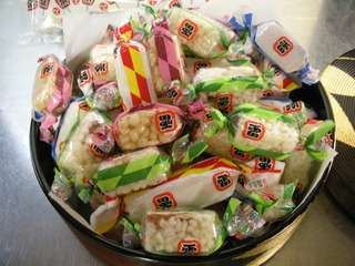 子供時代に好きだったお菓子を挙げていくトピ