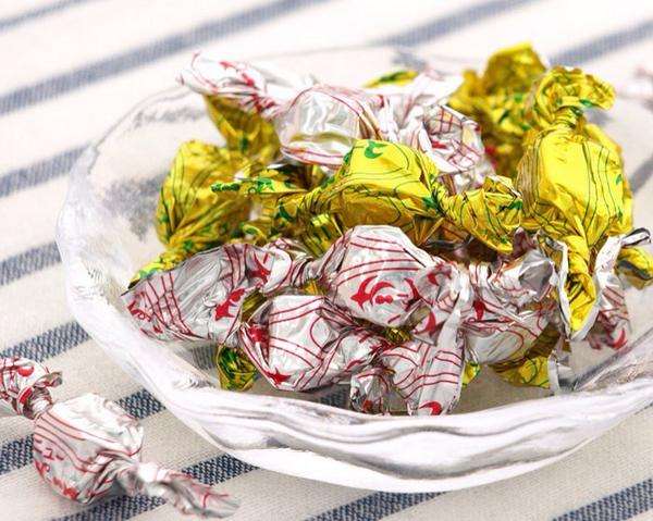子供時代に好きだったお菓子を挙げていくトピ