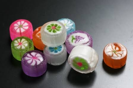 子供時代に好きだったお菓子を挙げていくトピ
