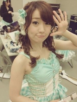 三つ編みが可愛い芸能人の画像を貼るトピ