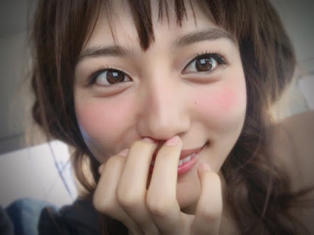 三つ編みが可愛い芸能人の画像を貼るトピ