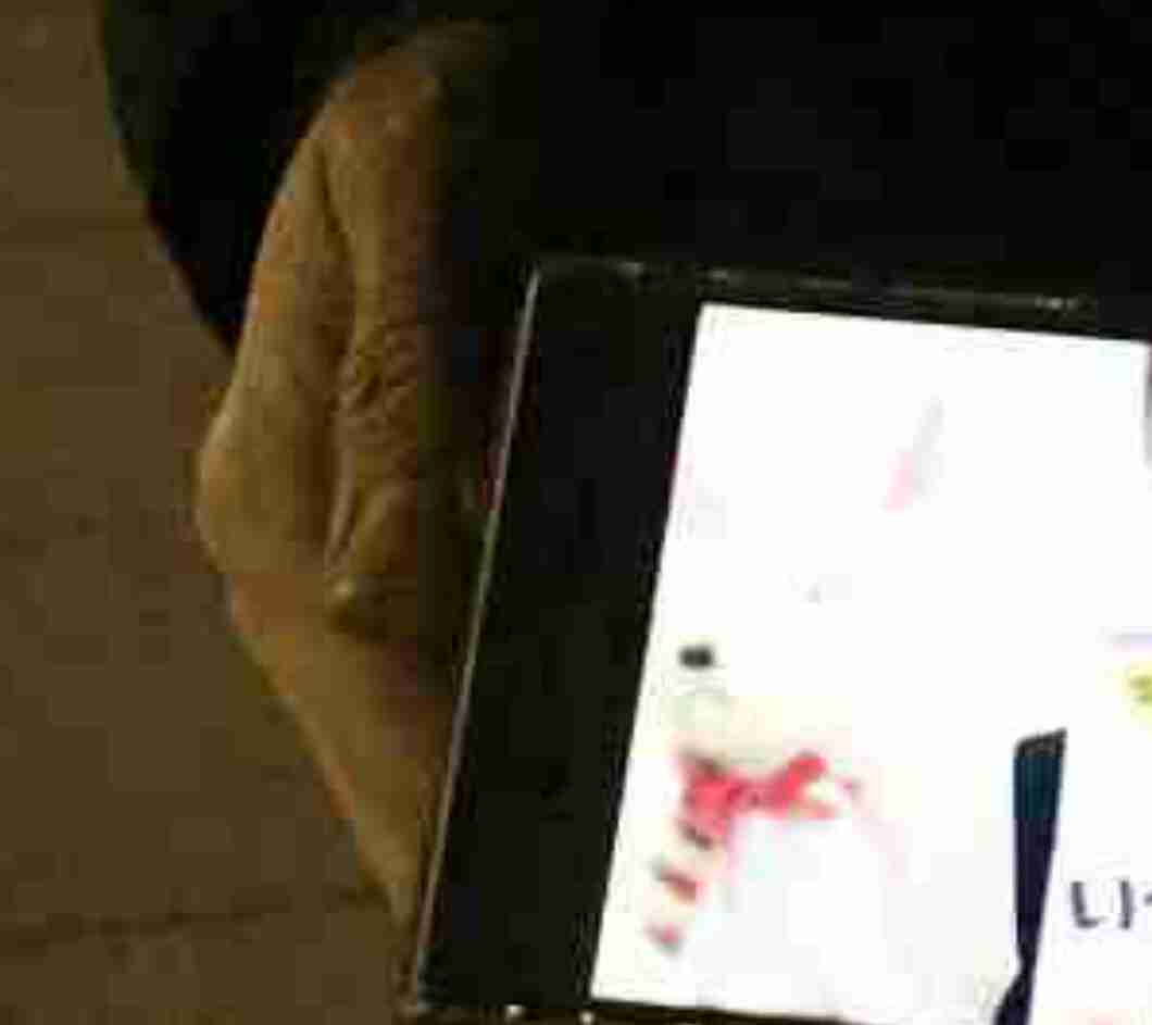 SMAPファン「まだ諦めない」　大晦日にメッセージを灯す