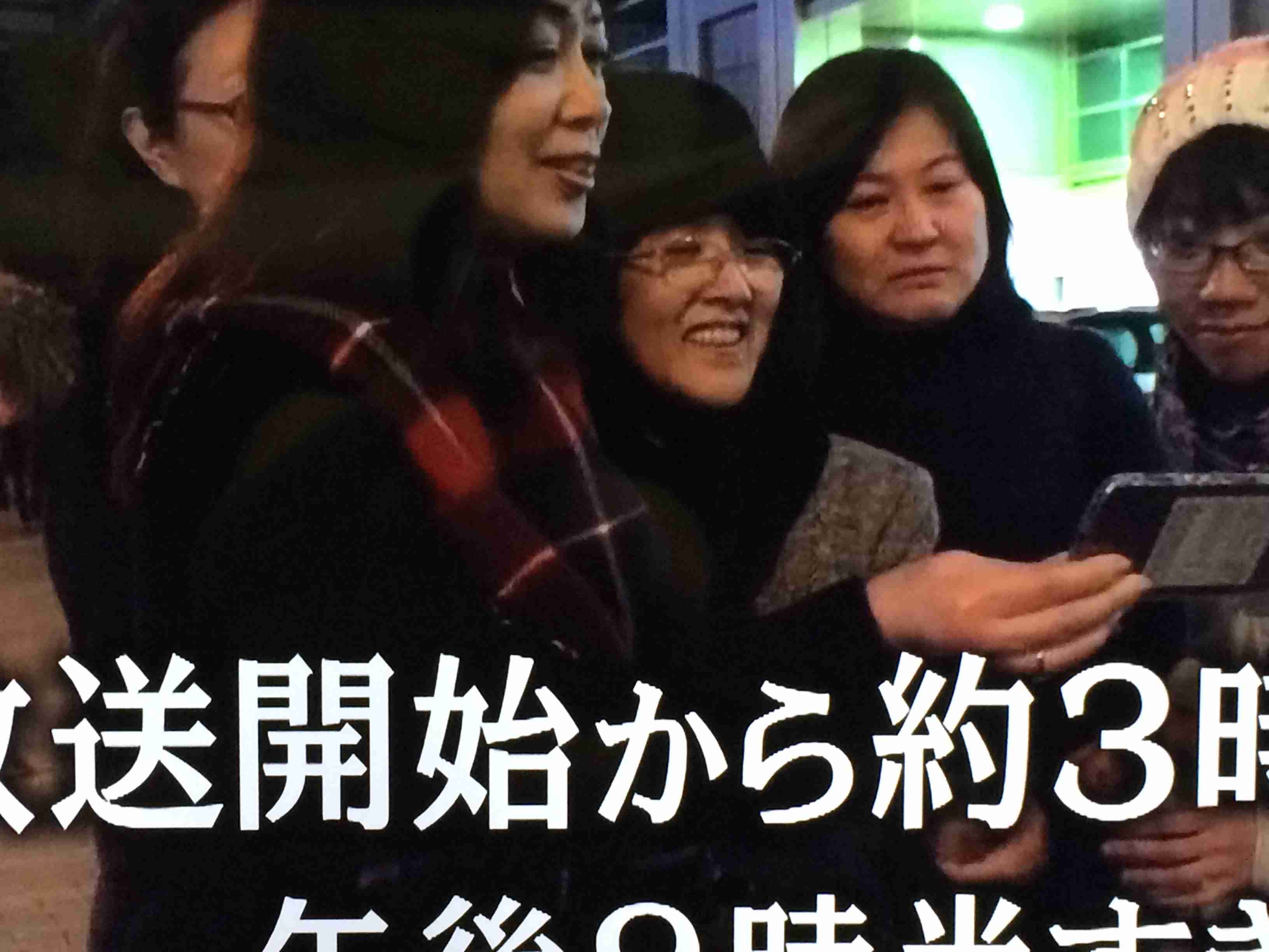 SMAPファン「まだ諦めない」　大晦日にメッセージを灯す