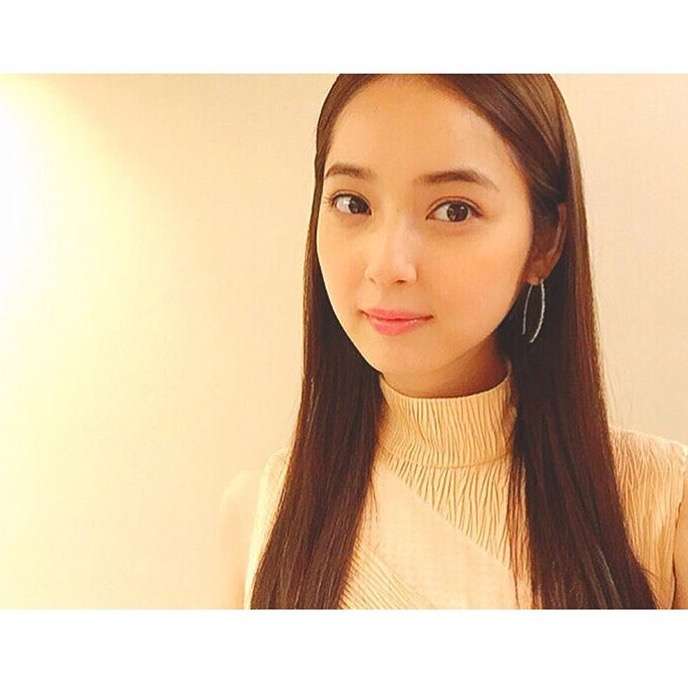 ワンレングスの写真をはるトピ