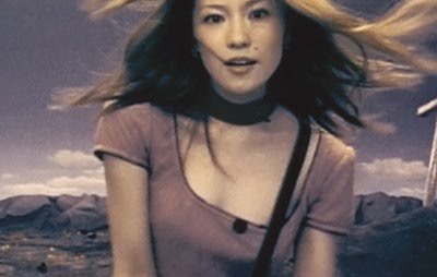 あるMV(ミュージックビデオ)の画像を貼って歌手と曲名が分かったらプラスを押すトピ