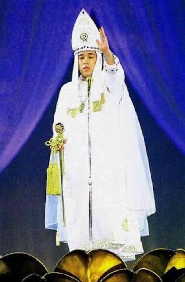 清水富美加　「千眼美子」としての出家本、17日に緊急出版