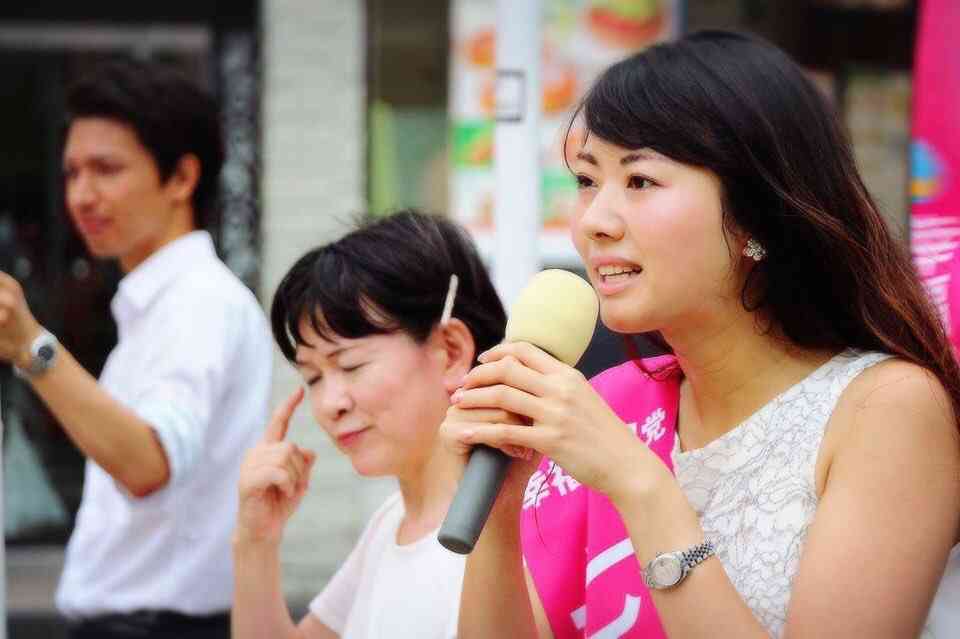 清水富美加　「千眼美子」としての出家本、17日に緊急出版