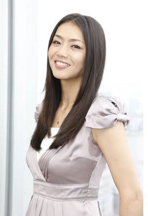 どう見ても年齢より若い芸能人の画像を貼るトピ