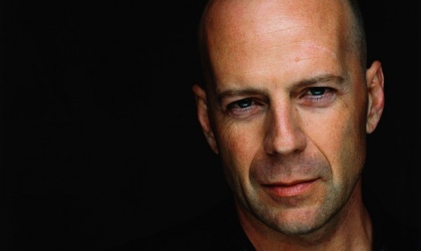 ハグが大好き！散歩中みんなにハグしちゃうゴールデン・レトリバー