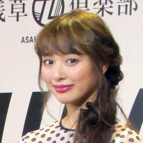 内田理央