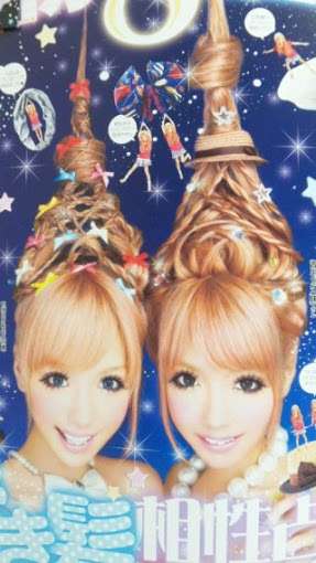 整形公表の双子モデル・吉川ちえ&ちか「小悪魔ageha」卒業を発表 決意の理由は?