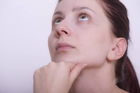 鼻低い人が鼻高い人の画像を見て驚くトピ