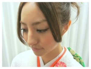鼻低い人が鼻高い人の画像を見て驚くトピ