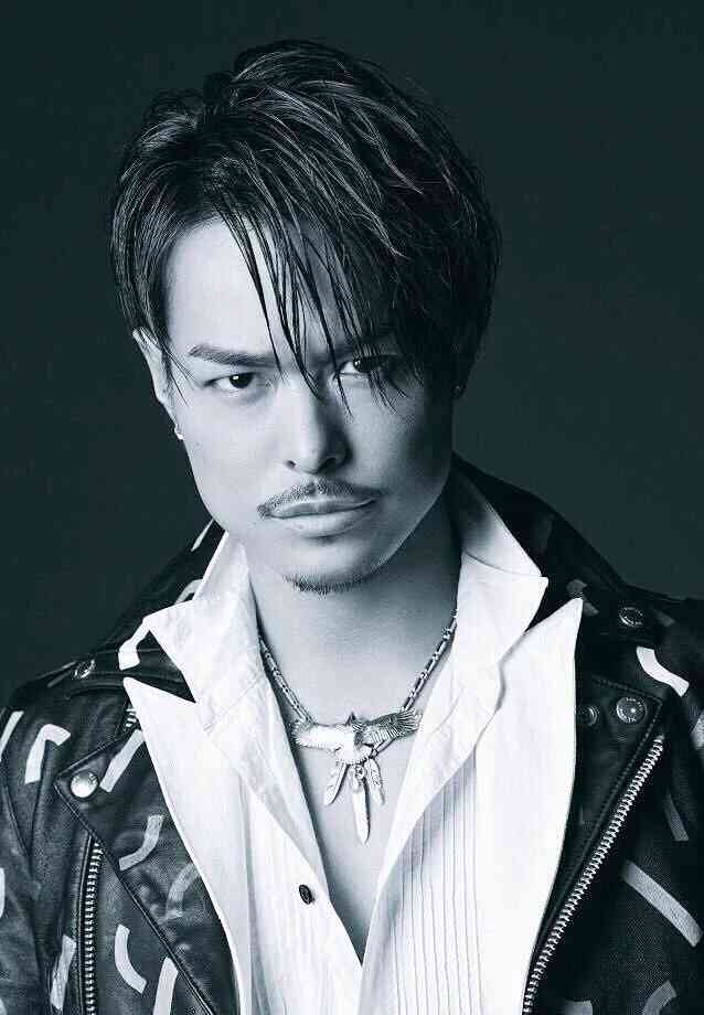 睨んでるイケメン画像を貼るトピ