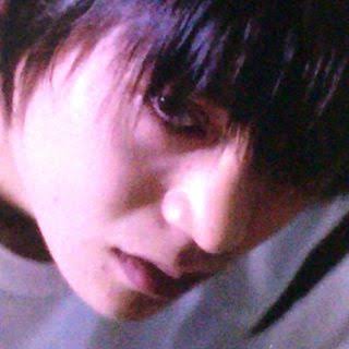 睨んでるイケメン画像を貼るトピ