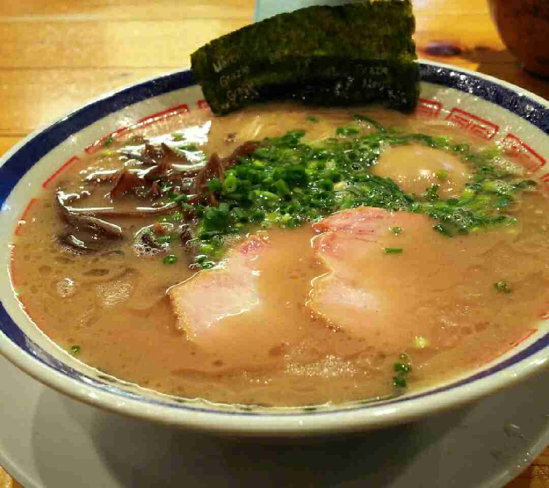無言で飯テロするトピ