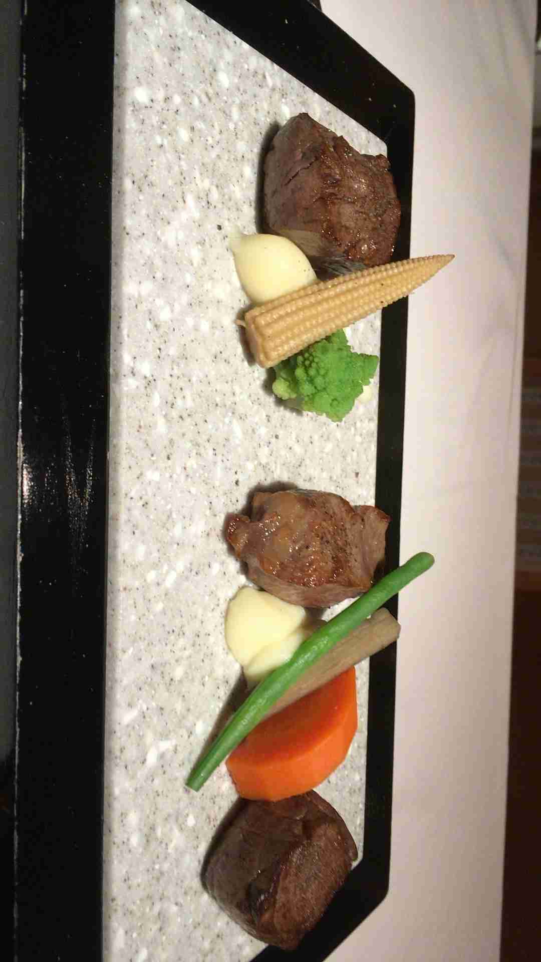 無言で飯テロするトピ