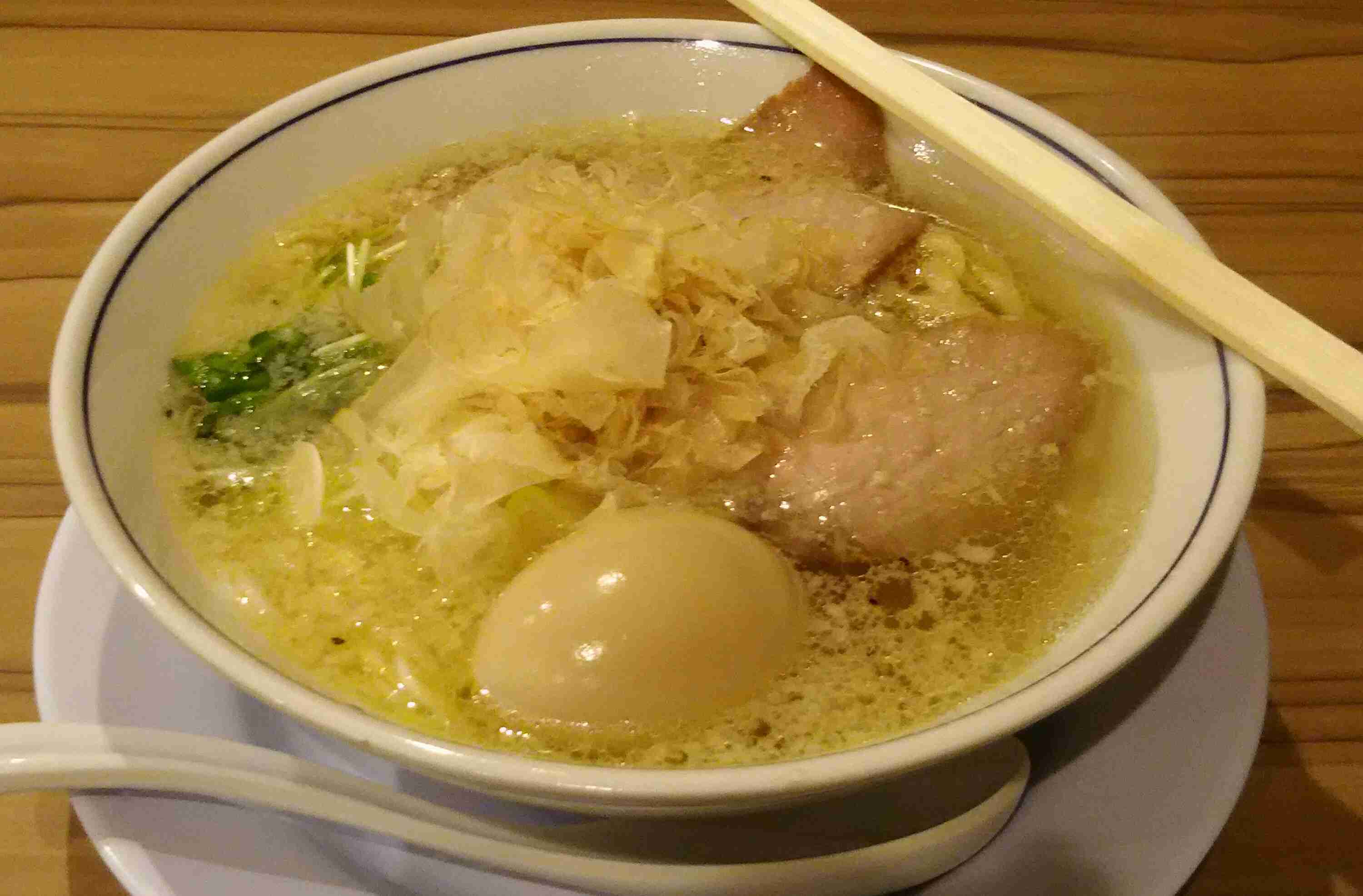 無言で飯テロするトピ