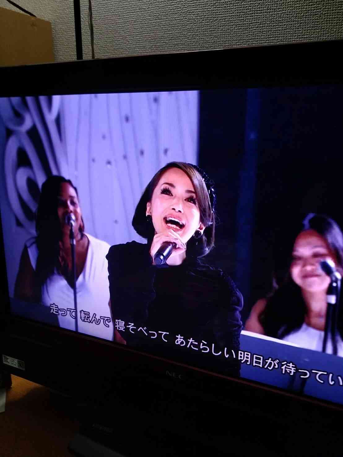 中島美嘉がコンサバ系にイメチェン!? “恋するOL”を演じた初のドラマ仕立てMVに注目