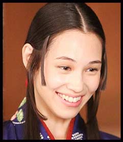 水原希子　マリリン・モンローに扮して歌う姿に絶賛の声「完璧」「めっちゃ似合う！」