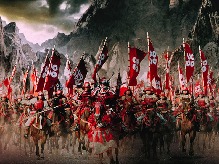 シリア難民、300人規模で受け入れへ　政府、定住に道