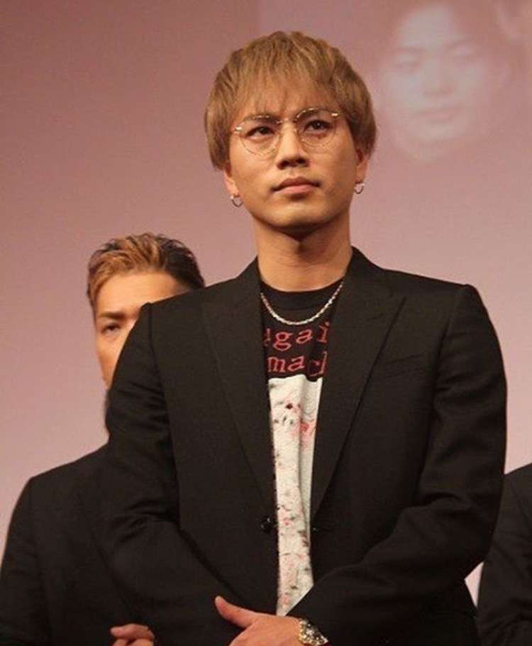 斎藤工、EXILE NAOTO＆岩田剛典らパリに集結＜「ルイ・ヴィトン」2017-18年秋冬メンズコレクション＞