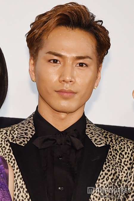 斎藤工、EXILE NAOTO＆岩田剛典らパリに集結＜「ルイ・ヴィトン」2017-18年秋冬メンズコレクション＞