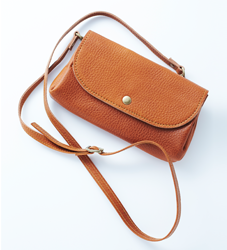 ウォレットショルダー使ってる方いますか？