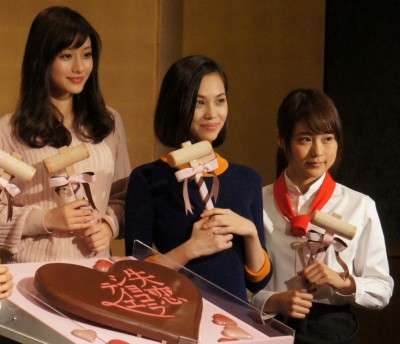 清水富美加、22歳で衝撃の引退…理由は「幸福の科学に出家」