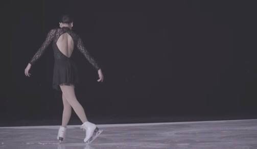 美背中な芸能人の画像を貼るトピ