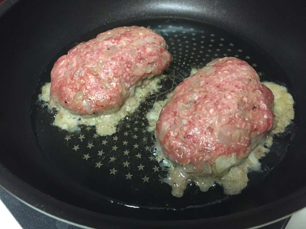 ハンバーグを美味しく作るコツ