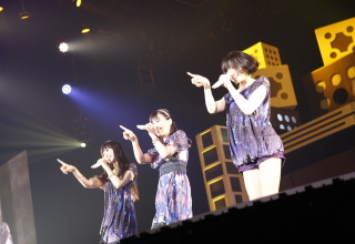 Perfumeが好きな人〜!