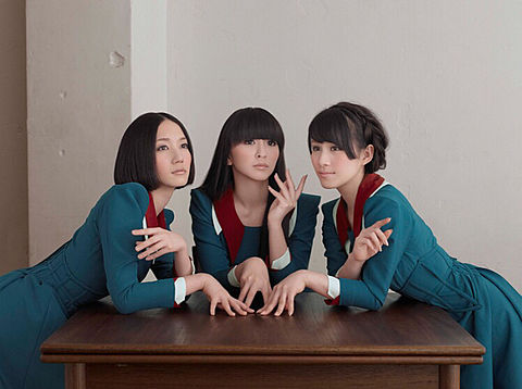 Perfumeが好きな人〜!