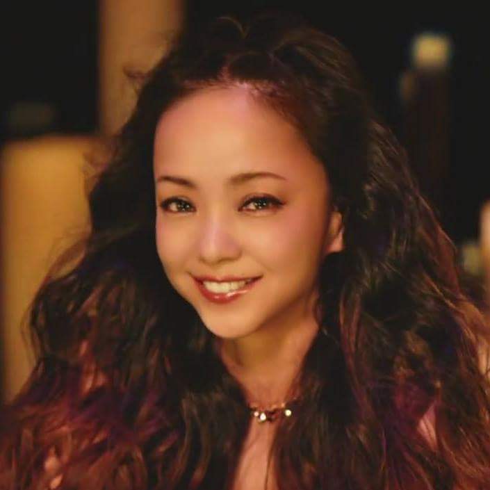 好きな女性シンガーソングライターを教えて下さい