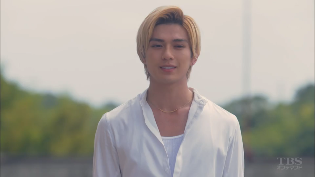 真剣佑、黒髪ショートヘアに大反響!「かっこよすぎた」「男臭くなった」